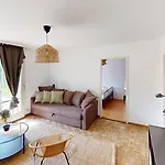 Functional With Balcony Apartamento *