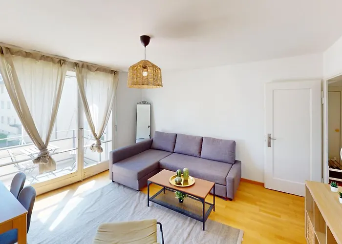 Functional With Balcony Apartman